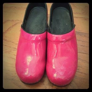 Sanita Hot Pink Clogs